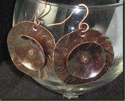 earrings round rivet