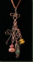 pea pod necklace
